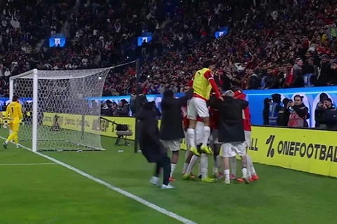 مشادة وبكاء وحسرة.. لقطات من تتويج ميلان بالسوبر الإيطالي (صور وفيديو)